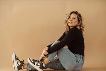 Guest Contributor Michaela Belle Shares the Keys to Being a Savvy Single