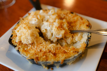 Make Apollo Grill Chef Alice Schneck’s Lump Crab Macaroni & Cheese