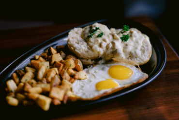 Make Steel Club Chef Will Fischer’s Sausage Gravy