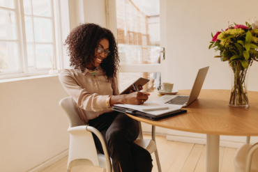 Kathryn Brown Offers Tips for Gaining Confidence in Managing Your Finances for the Future