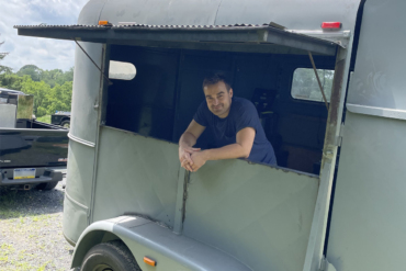 Presley’s Mobile Cocktail Bar Elevates Backyard Events