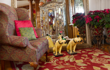 Holiday Glitz & Glamour